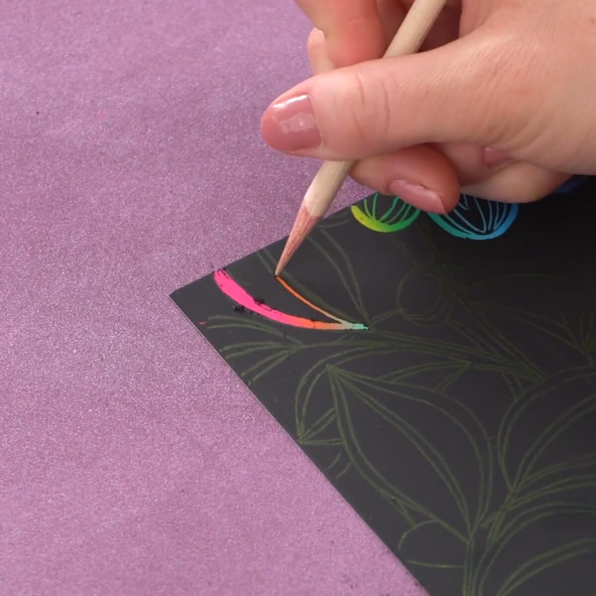 How to Make Easy Rainbow Scratch Art